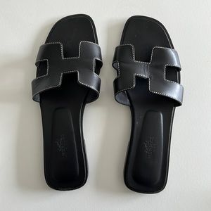 Hermes Oran Sandal - 7.5